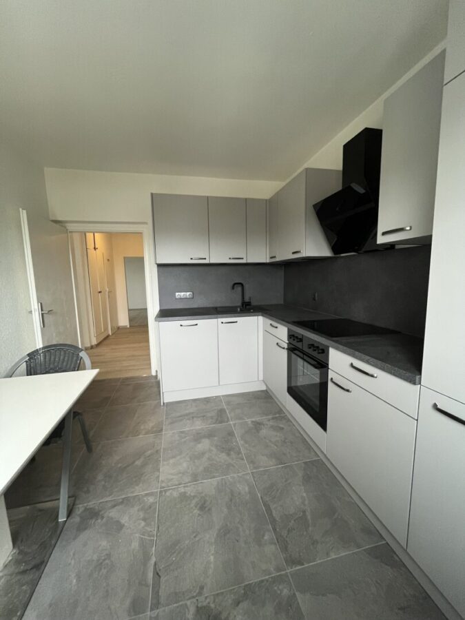 Helle 3 -Zimmer-Wohnung mit verglaster Loggia in Linz, 4020 Linz, Wohnung