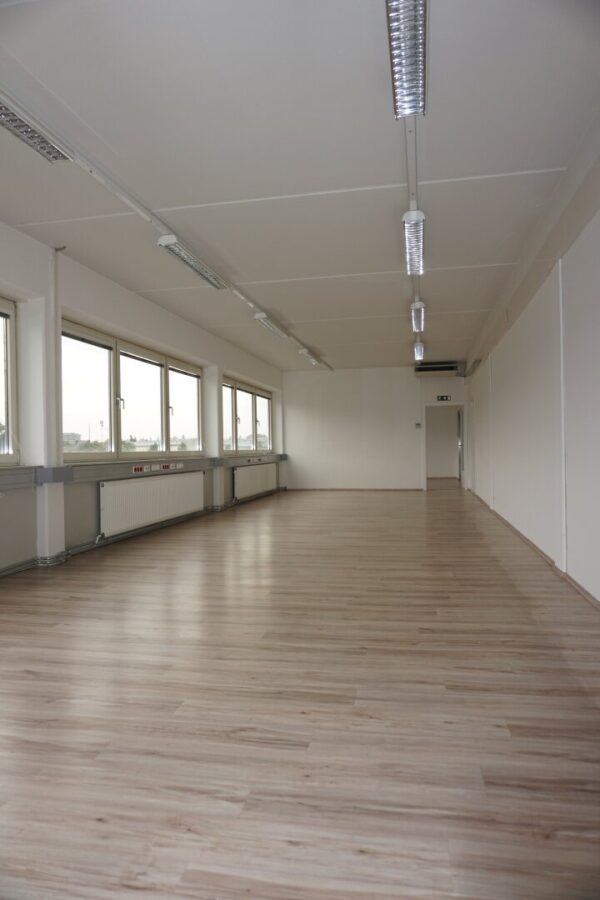 Modernes Büro in Urfahr: 135m², 3 Räume, Aufzug & Klimaanlage! Ideal für Ihr Business!, 4040 Linz, Büro/Praxis